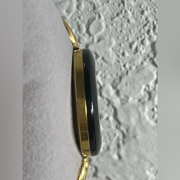 GUCCI 11/12.2 interchangeable bezels with 1 metallic bezel (black) - Picture 6 of 13